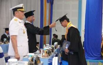 UHT Kukuhkan 591 Wisudawan, Wakasal : Saatnya SDM Maritim Indonesia Mendunia