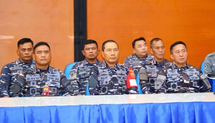 Perkuat Daya Tempur Laut, Pangkoarmada II Hadiri Pembukaan Latopslagab 2026