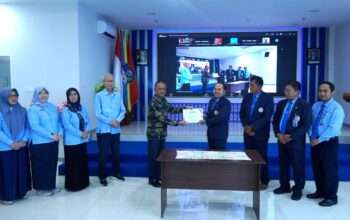 Kuliah Tamu FISIP UHT Kupas Kapasitas Negara dalam Menghadapi Dinamika Geopolitik